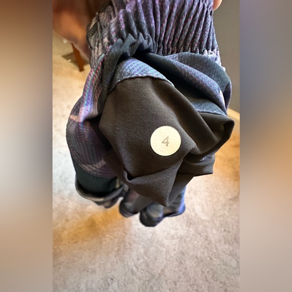 Lululemon Spring Break Away Short - Picture 7 of 7